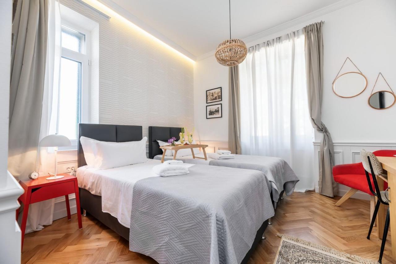 Evala Luxury Rooms With Pool And Garden Split Exterior foto